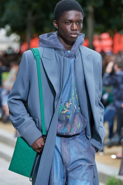 Look 105
